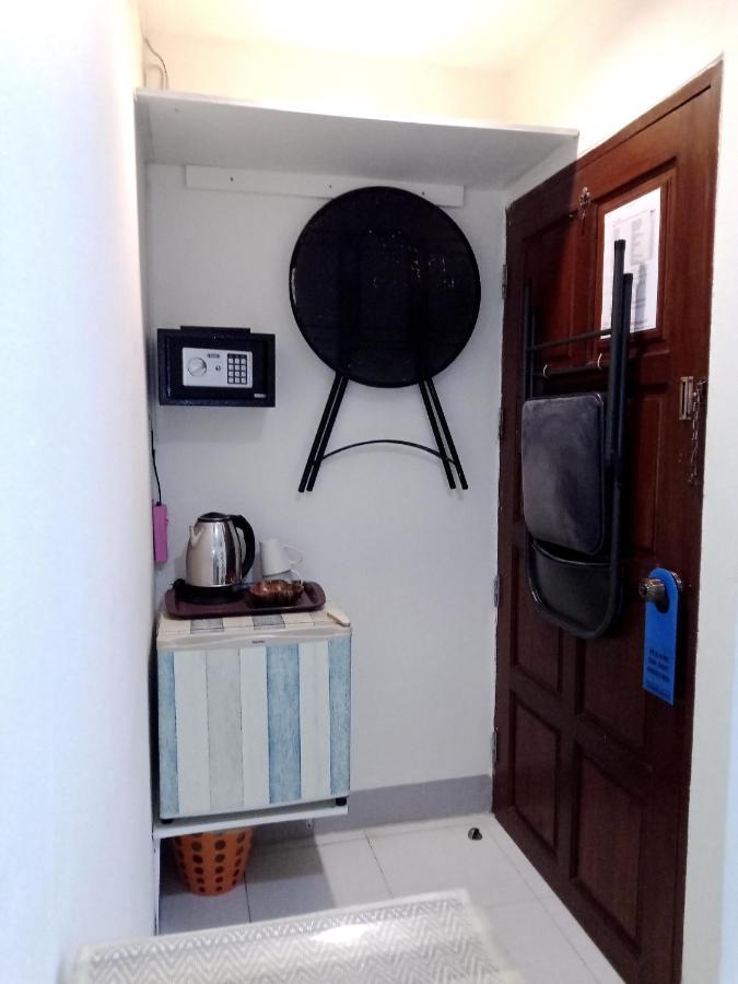 Karon Living Room Guesthouse & Cafe Bar מראה חיצוני תמונה
